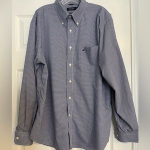 Men’s XL Nautica Wrinkle Resistant Blue and White Check Button-Down Dress Shirt